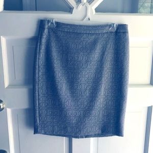 LOFT Gray Patterned Pencil Skirt